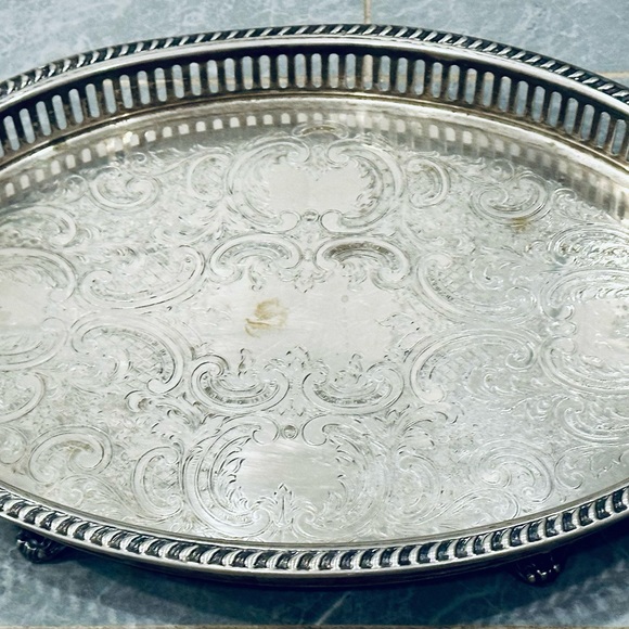 W&S Blackinton Footed Silverplate Serving / Vanity Tray Pierced Edges Handles - Picture 2 of 6